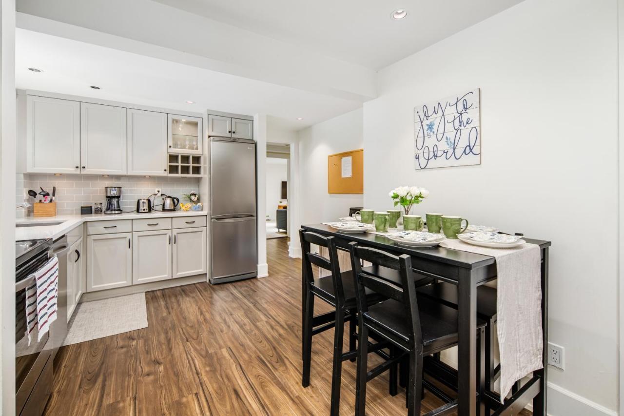 Gorgeous 4 Bedroom Garden Level Suite At Vancouver West & Ubc エクステリア 写真